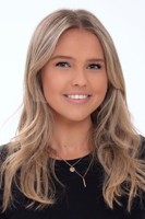 Headshot of Julia Hensley